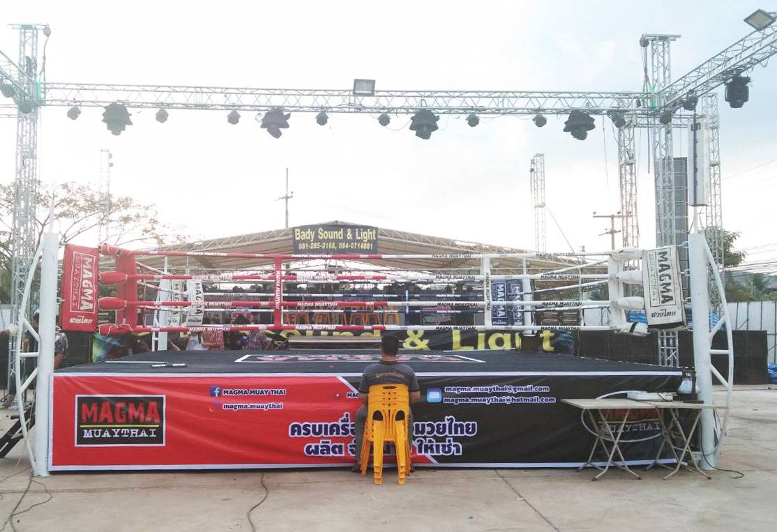 ตัวอย่างเวทีมวยไทยกลางแจ้ง 2