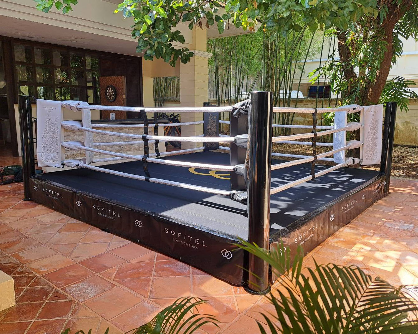 ตัวอย่างเวทีมวยไทยกลางแจ้ง 6